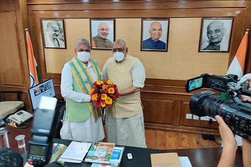 Shri Parshottam Rupala takes charge as Minister of Fisheries, Animal Husbandry and Dairying