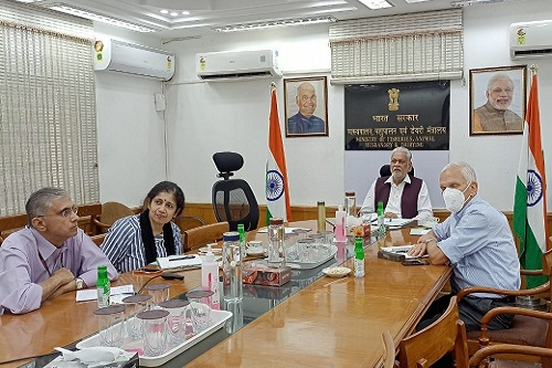 Union Minister, Fisheries, Animal Husbandry and Dairying interacts with Members of Parliament of North States